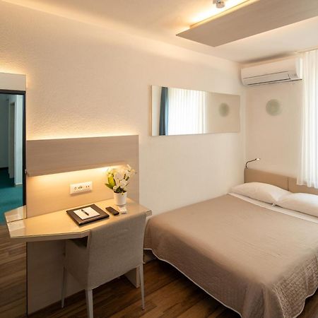 Hotel Campione 비소네 외부 사진