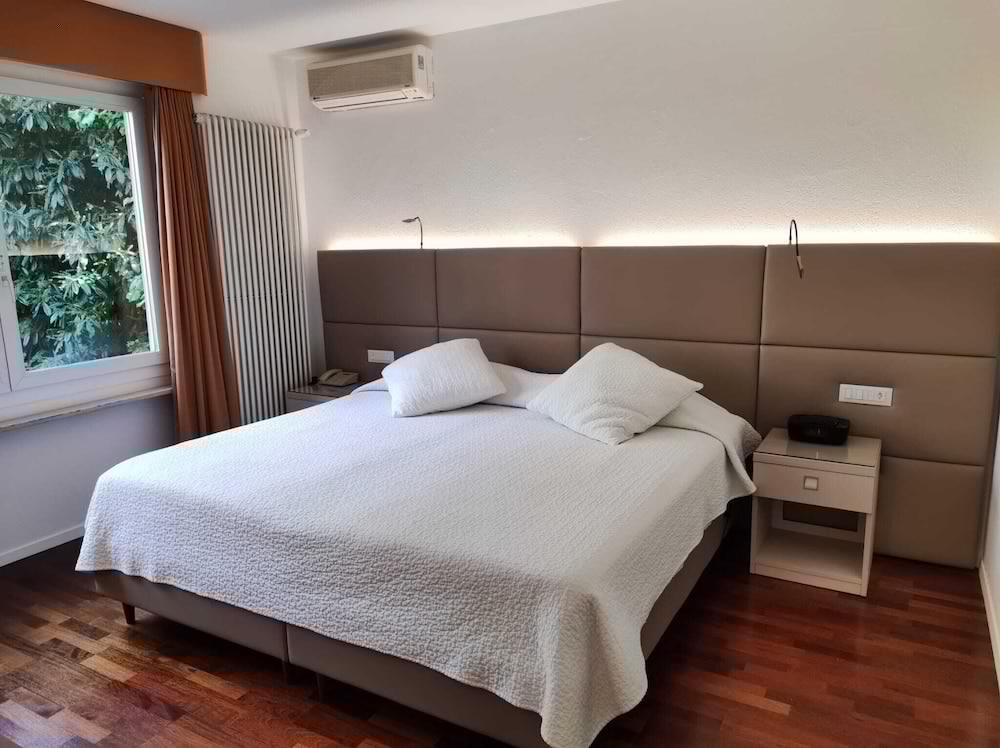 Hotel Campione 비소네 외부 사진