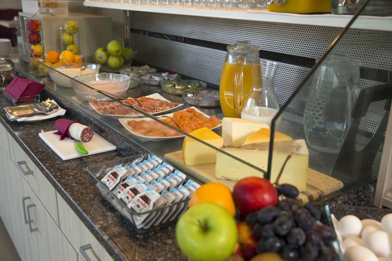 Hotel Campione 비소네 외부 사진